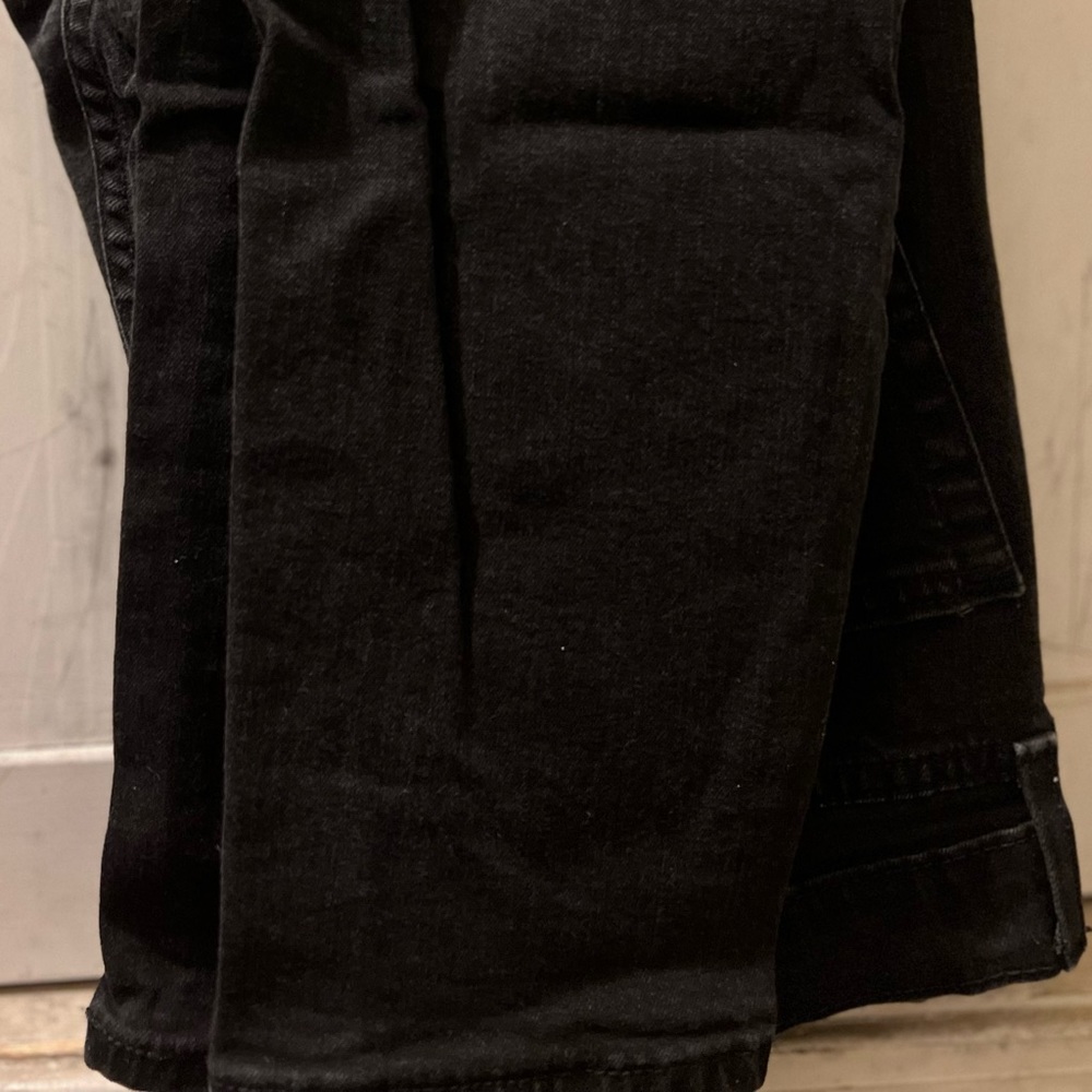 Levi’s Jean. - image 3